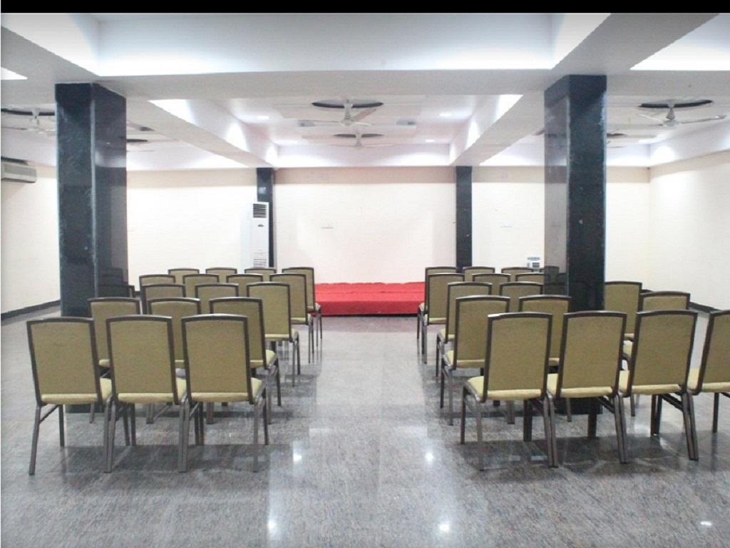 A.R Grand Hotel Visakhapatnam Bagian luar foto