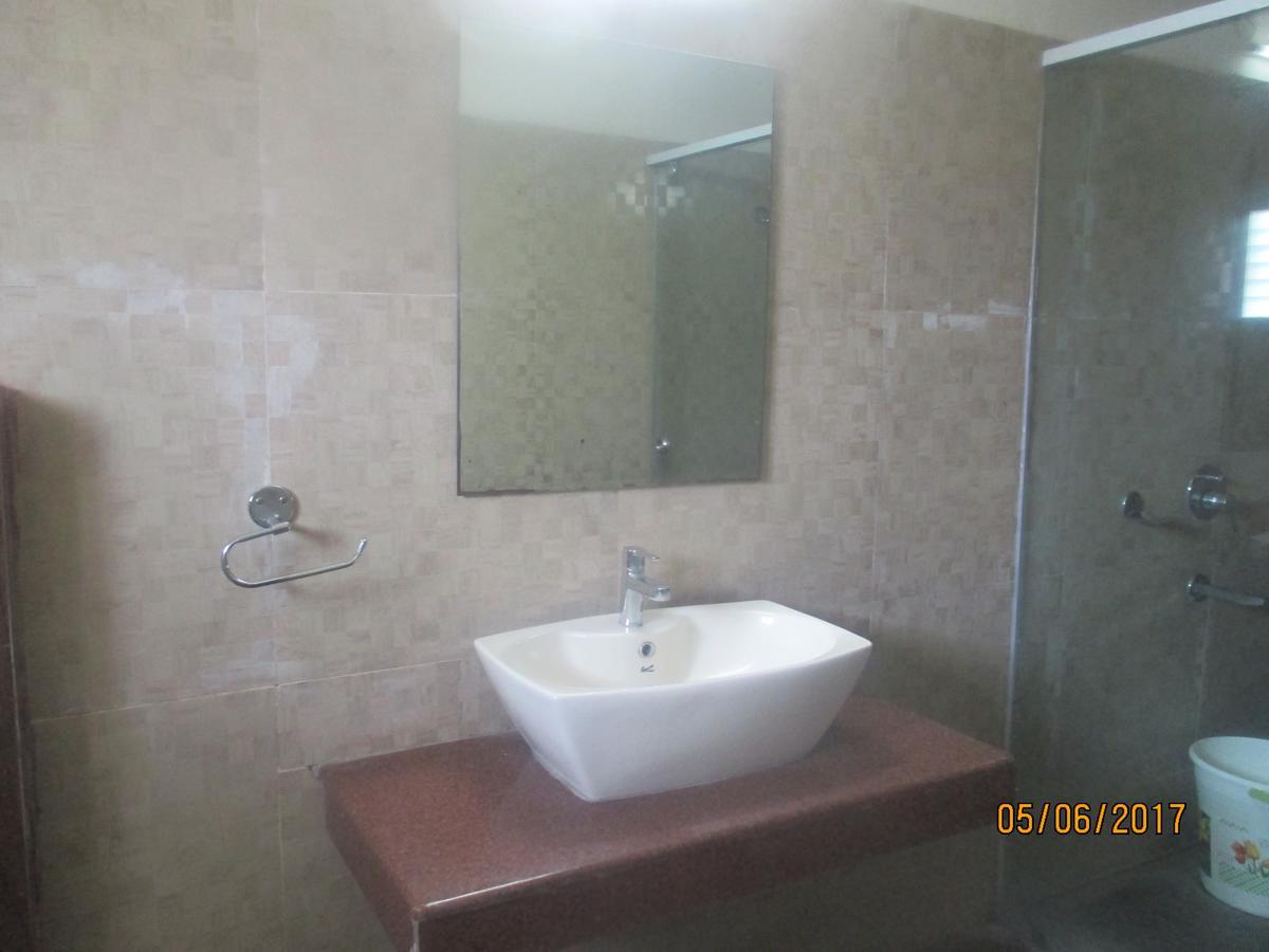 A.R Grand Hotel Visakhapatnam Bagian luar foto