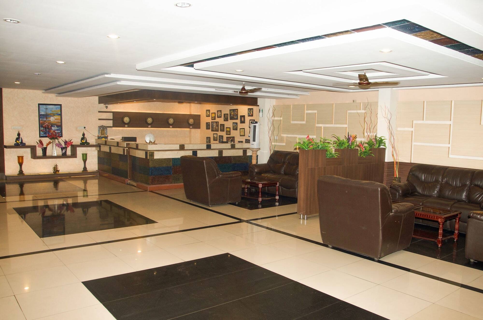 A.R Grand Hotel Visakhapatnam Bagian luar foto